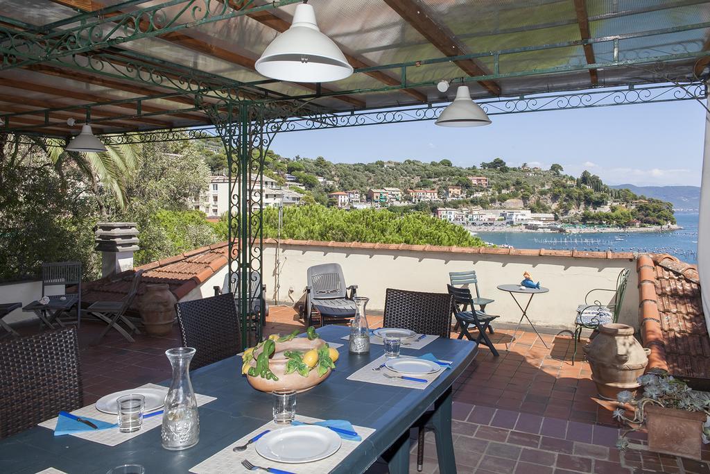 Holiday Home Fiorita Porto Venere Ruang foto